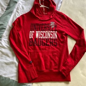 Jansport Size Medium Wisconsin Sweatshirt